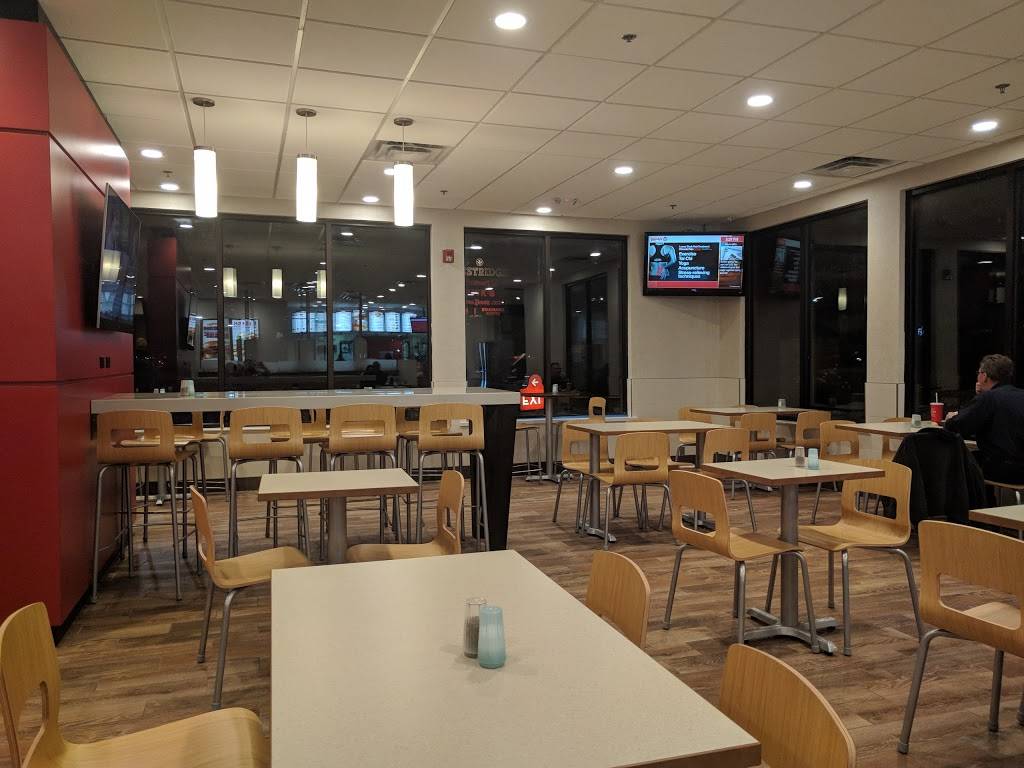 Wendys | restaurant | 1369 N Davis Rd, Salinas, CA 93907, USA | 8314244469 OR +1 831-424-4469