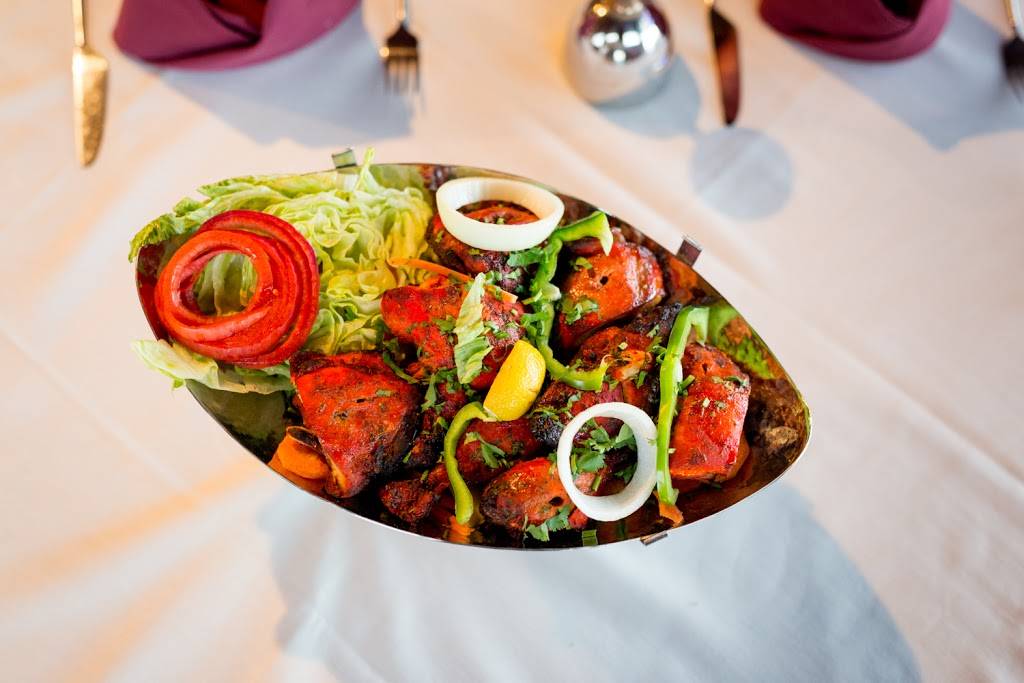 Maharaja Indian Restaurant | restaurant | 10 Wolf Rd, Albany, NY 12205, USA | 5185990571 OR +1 518-599-0571