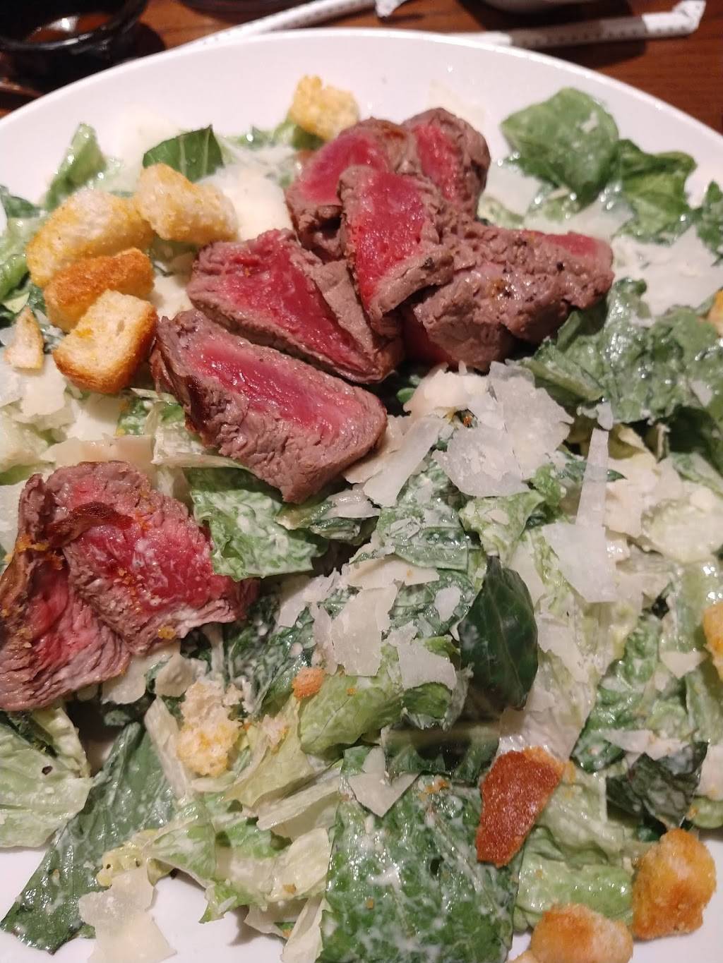 LongHorn Steakhouse | meal takeaway | 17211 Southpark Center, Strongsville, OH 44136, USA | 4402387917 OR +1 440-238-7917