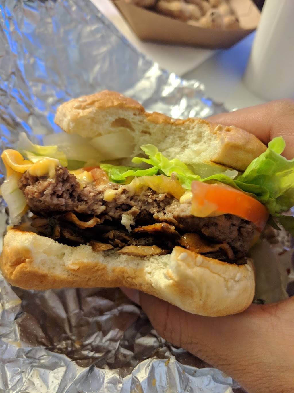 Five Guys | meal takeaway | 1085 E Brokaw Rd, San Jose, CA 95131, USA | 4084411345 OR +1 408-441-1345