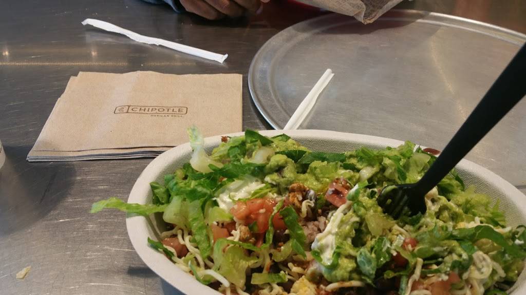 Chipotle Mexican Grill | restaurant | 2137 Upton Dr Ste 328, Virginia Beach, VA 23454, USA | 7574273241 OR +1 757-427-3241