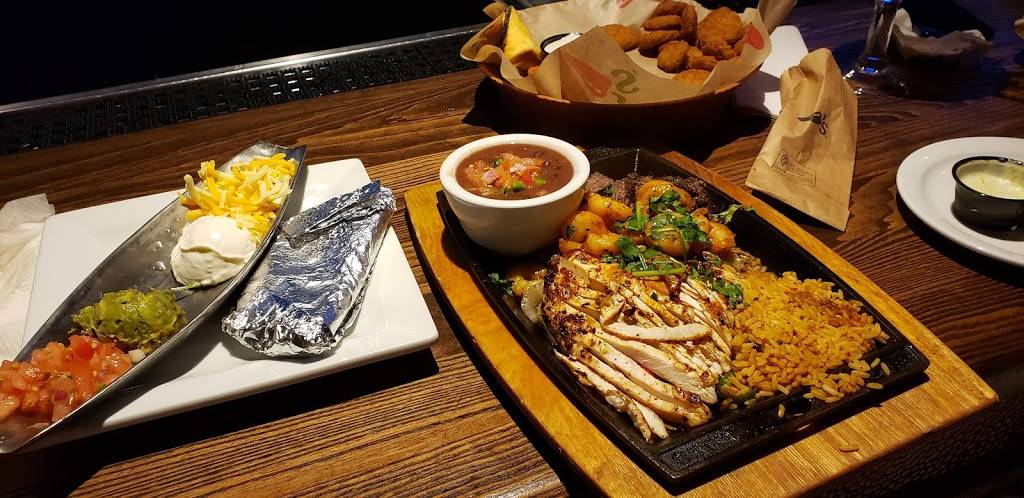 Chilis Grill & Bar | restaurant | 2200 Emporium Dr, Jackson, TN 38305, USA | 7316604440 OR +1 731-660-4440