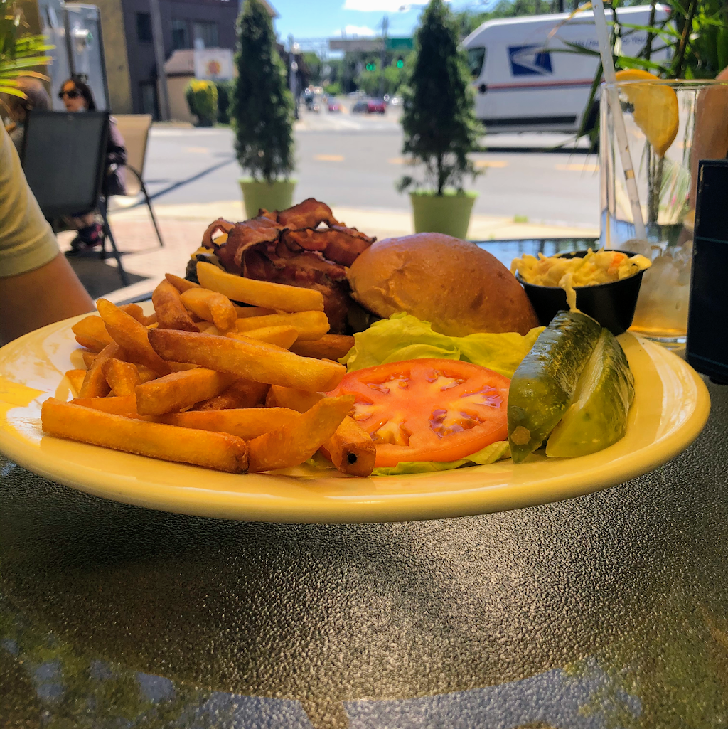 Curleys Corner | restaurant | 84 Orange Ave, Suffern, NY 10901, USA | 8455472487 OR +1 845-547-2487