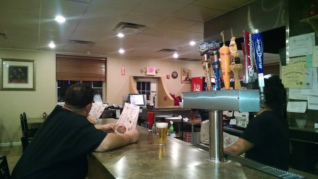 Pizza Palace | restaurant | 1583 Plainfield Pike, Johnston, RI 02919, USA | 4019461600 OR +1 401-946-1600