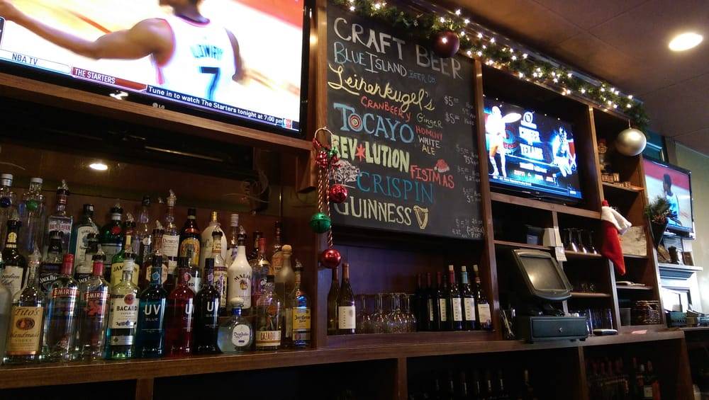 Goal Post | restaurant | 5207 95th St, Oak Lawn, IL 60453, USA | 7084225275 OR +1 708-422-5275