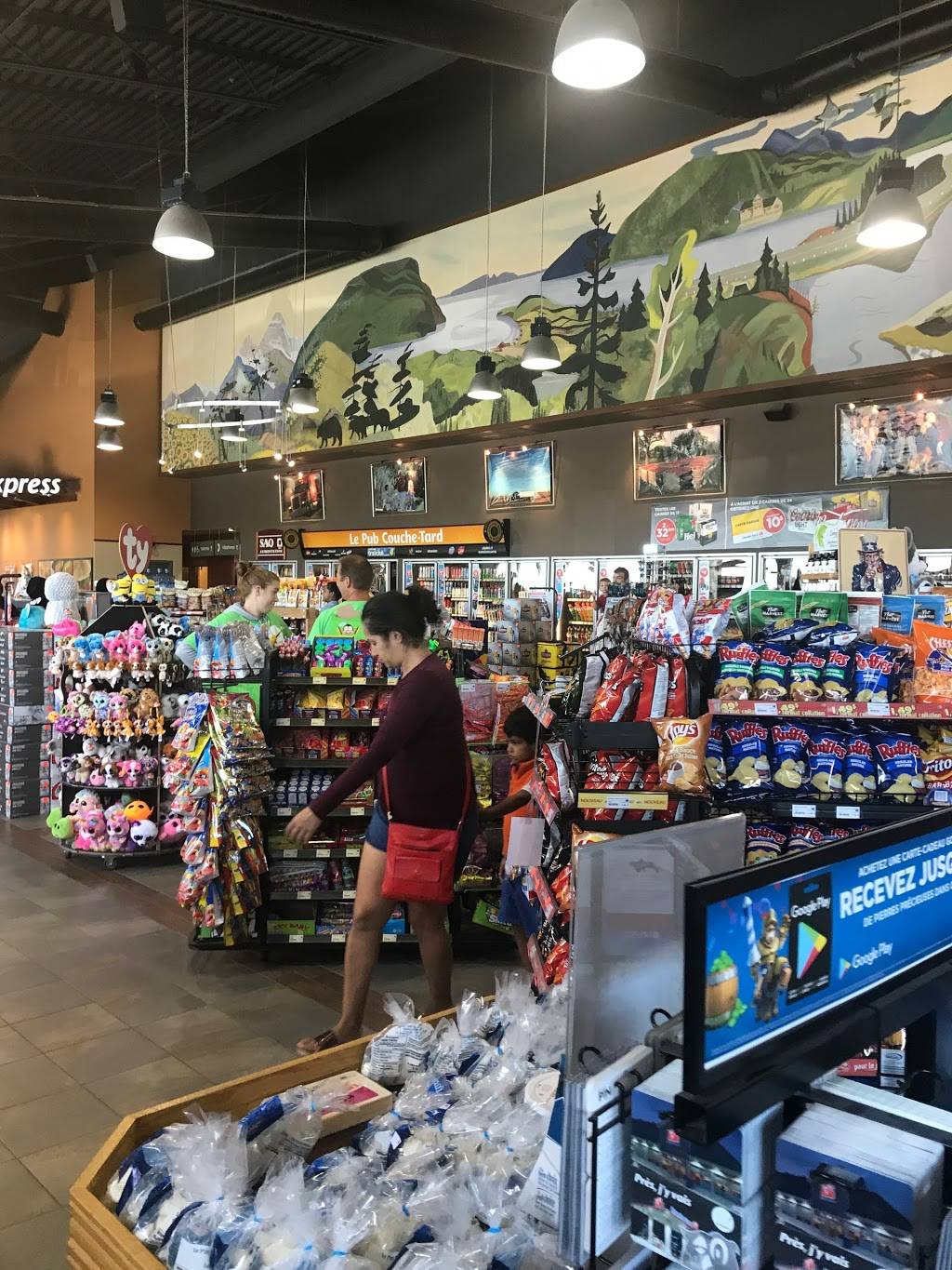 Couche-Tard | meal takeaway | 1145 Rang Saint-Édouard, Saint-Liboire, QC J0H 1R0, Canada | 4507932335 OR +1 450-793-2335