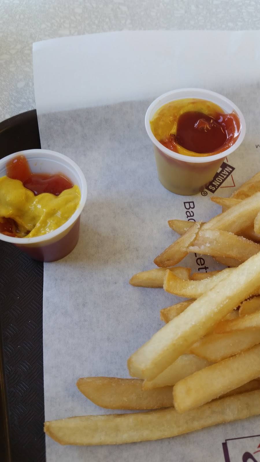 Nations Giant Hamburgers | restaurant | 100 Browns Valley Pkwy, Vacaville, CA 95688, USA | 7074468881 OR +1 707-446-8881