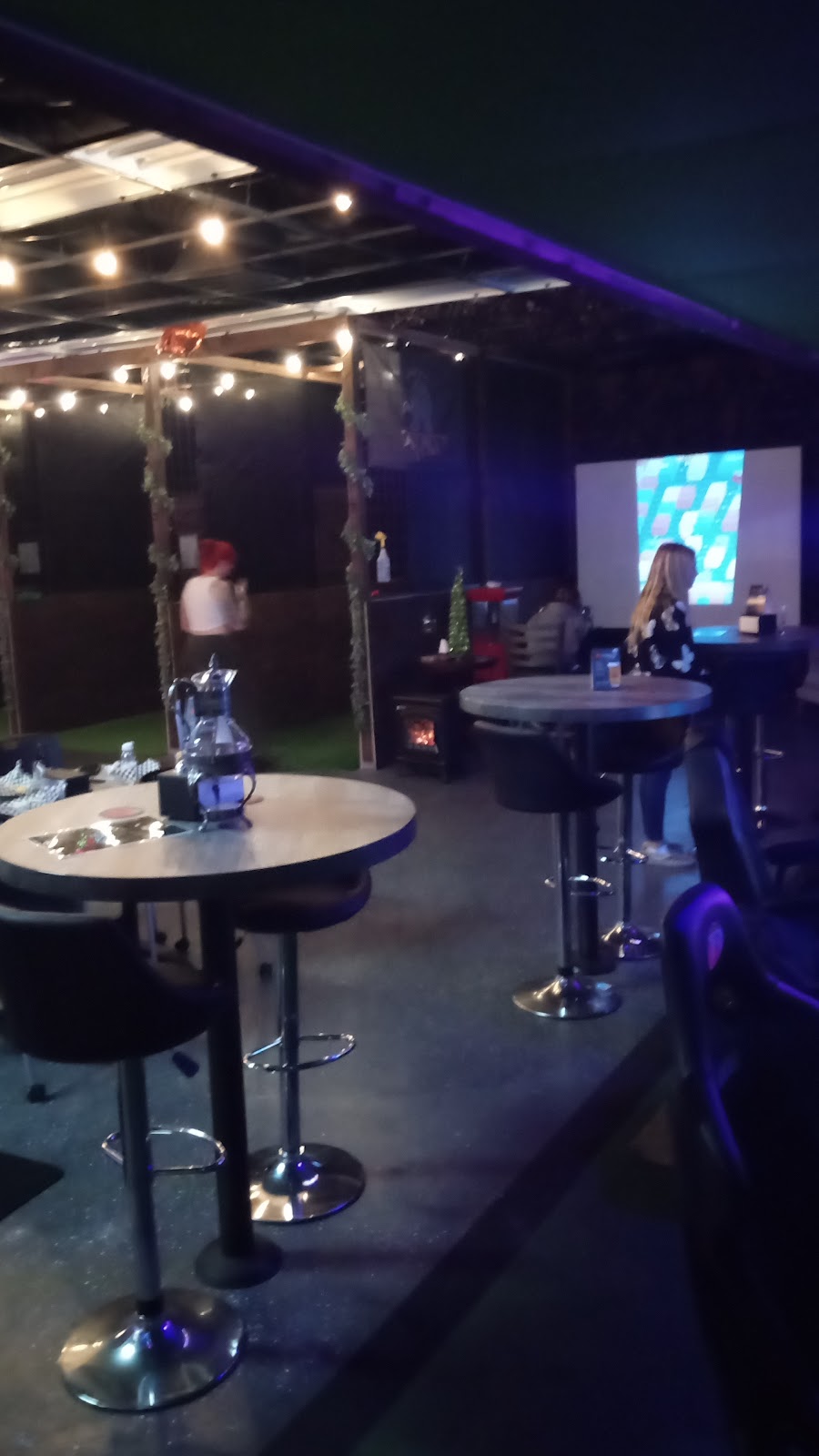 Hatchets Throw House | restaurant | 18711 Tiffeni Dr Suite 47, Twain Harte, CA 95383, USA | 2096773299 OR +1 209-677-3299