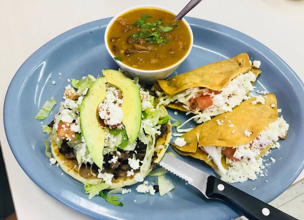 Darinas Mexican Restaurant | restaurant | 5625 Evers Rd, San Antonio, TX 78238, USA | 2106809060 OR +1 210-680-9060