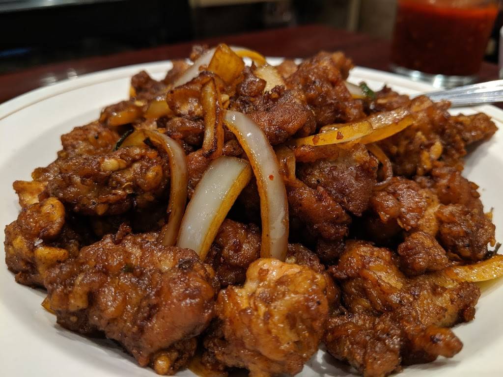 Royal Jade Restaurant | restaurant | 2100 Steeles Ave W, Concord, ON L4K 2V1, Canada | 9056695233 OR +1 905-669-5233