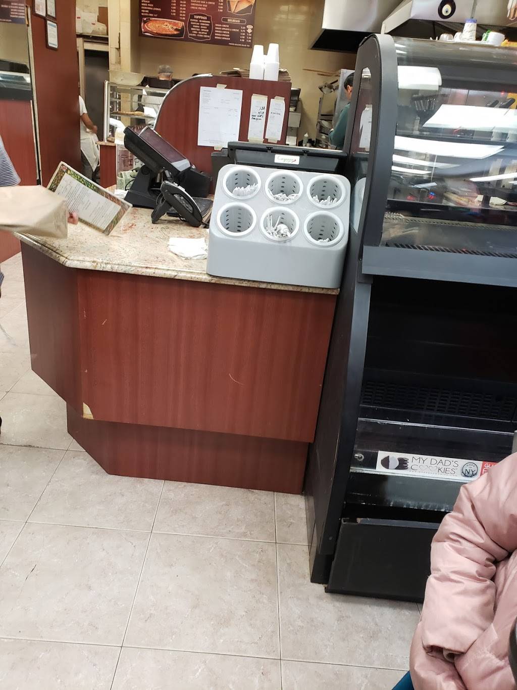 Dagan Kosher Pizza | restaurant | 6187 Strickland Ave, Brooklyn, NY 11234, USA | 7182090636 OR +1 718-209-0636