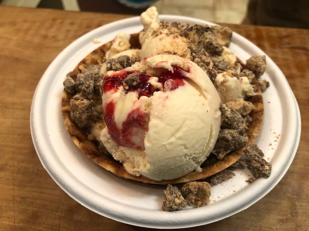 Woodside Farm Creamery | restaurant | 1310 Little Baltimore Rd, Hockessin, DE 19707, USA | 3022399847 OR +1 302-239-9847