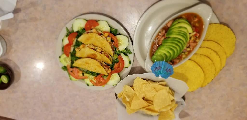 Mariscos Y Barbacoa La Bella | restaurant | 3275 E McDowell Rd, Phoenix, AZ 85008, USA | 6028123315 OR +1 602-812-3315