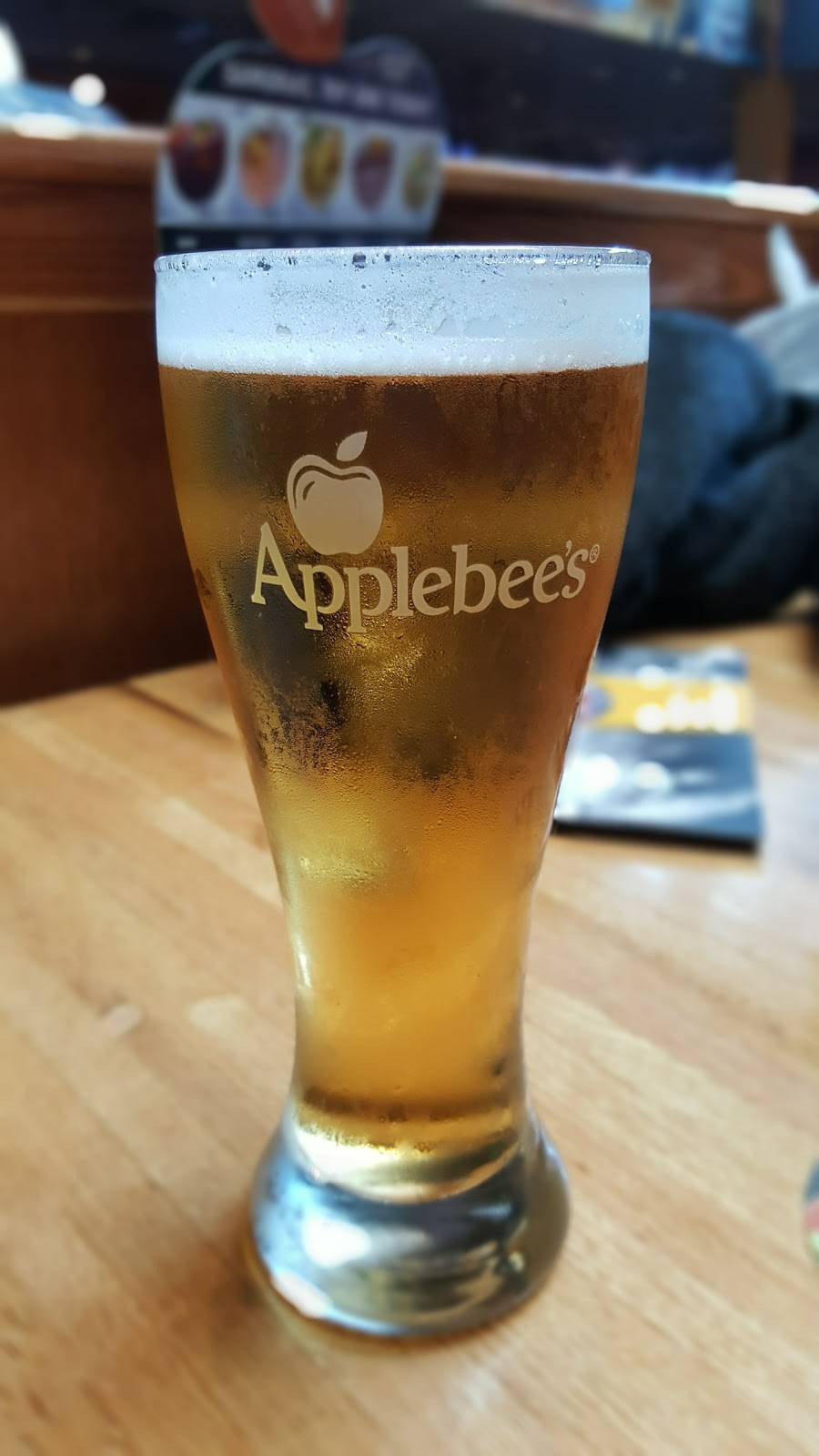 Applebees Grill + Bar | restaurant | 509 E 117th St, New York, NY 10035, USA | 6468962700 OR +1 646-896-2700