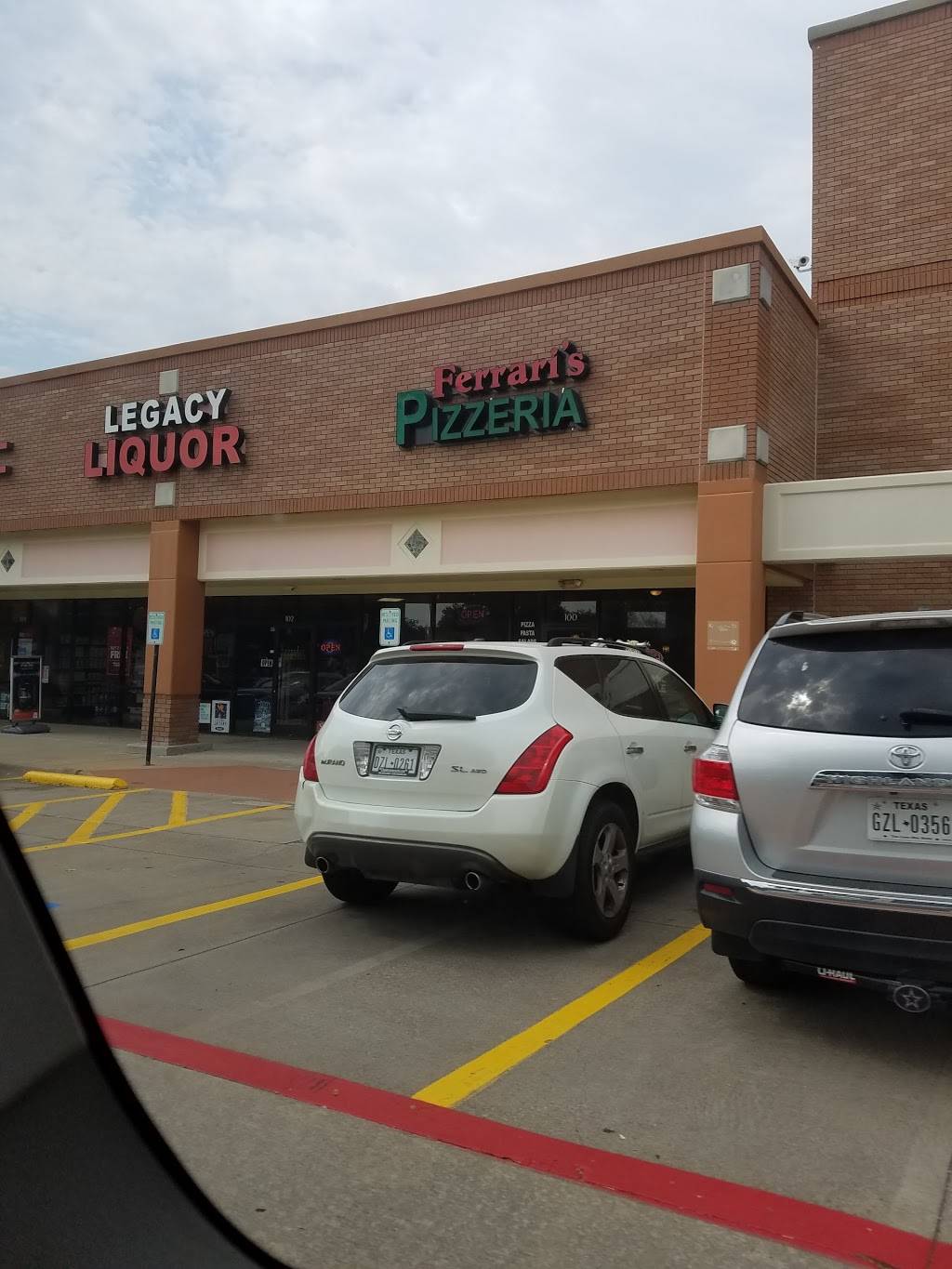 Ferraris Pizzeria | restaurant | 3949 Legacy Dr, Plano, TX 75023, USA | 9724912777 OR +1 972-491-2777