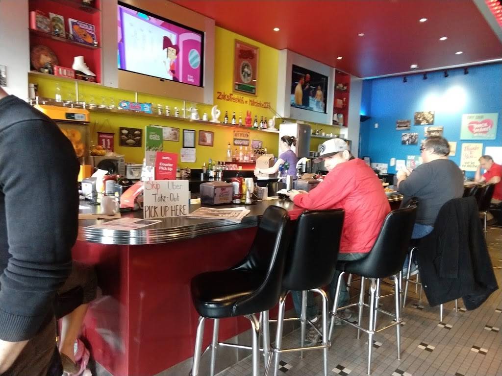 Zaks Diner Kanata | restaurant | 499 Terry Fox Dr, Kanata, ON K2T 1H7, Canada | 6134355483 OR +1 613-435-5483