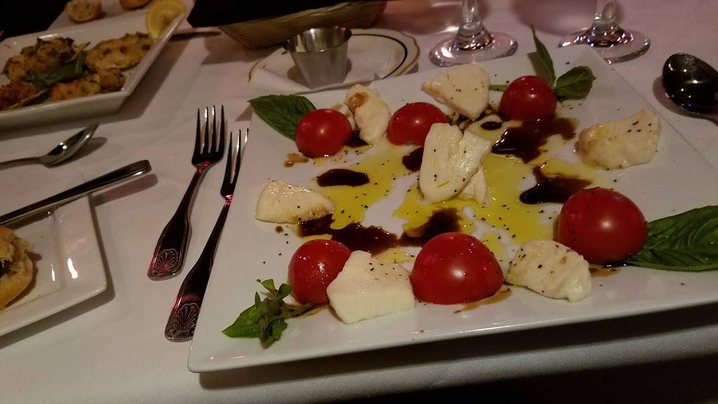 The Dove III Restaurant | restaurant | 836 E New Haven Ave, Melbourne, FL 32901, USA | 3217253683 OR +1 321-725-3683