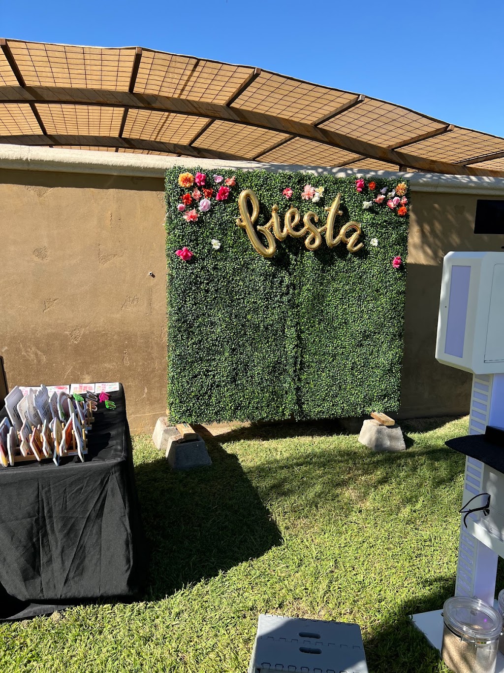 Lake Front Resort | restaurant | 12 W Lorenzen Rd, Tracy, CA 95304, USA | 2096404252 OR +1 209-640-4252