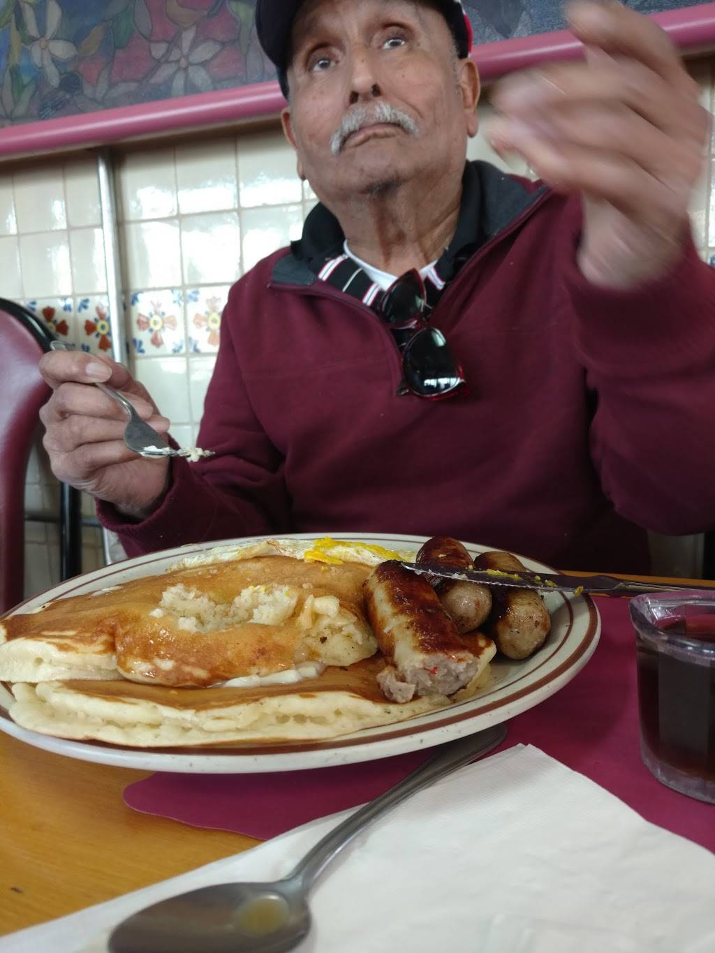 Big Daddys Diner | restaurant | 913 Golf Course Dr, Rohnert Park, CA 94928, USA | 7075852944 OR +1 707-585-2944