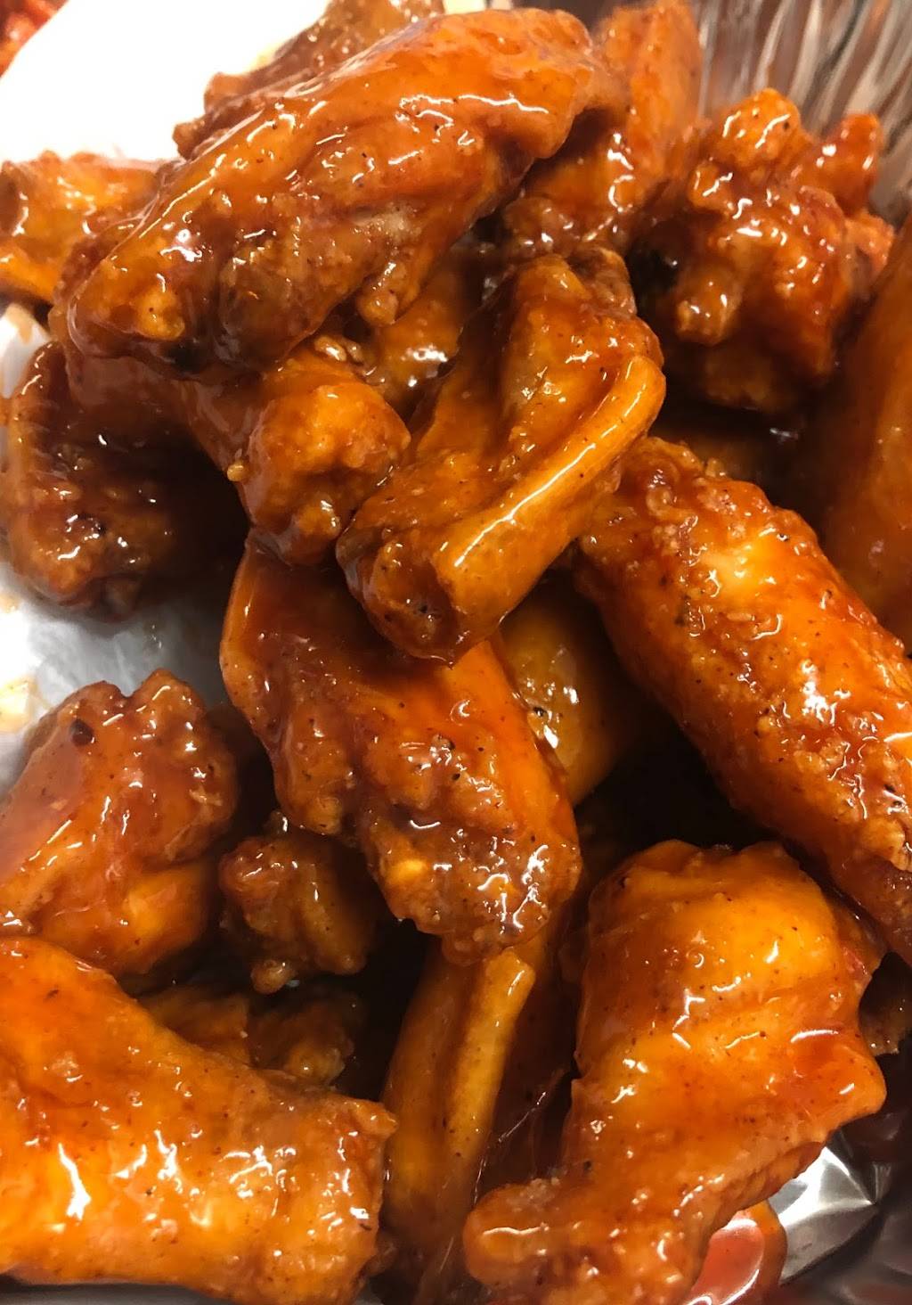 Wings n Things Express | restaurant | 5806 Troost Ave, Kansas City, MO 64110, USA | 8163619464 OR +1 816-361-9464