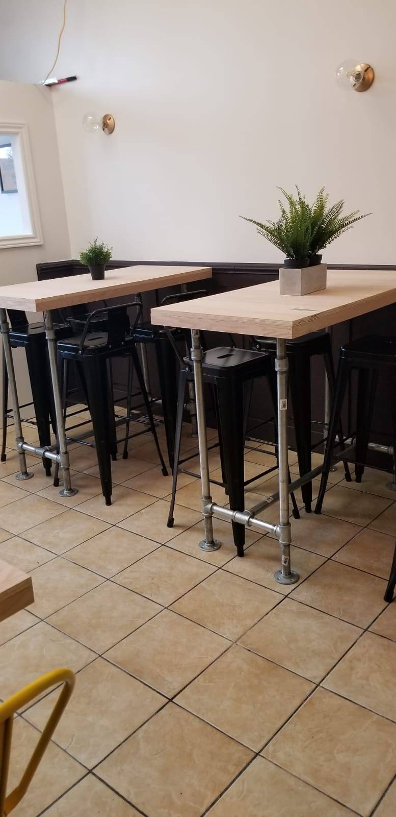 Chairdepoule rdp | restaurant | 8027 Avenue Blaise-Pascal, Montréal, QC H1E 3X7, Canada | 5148811350 OR +1 514-881-1350