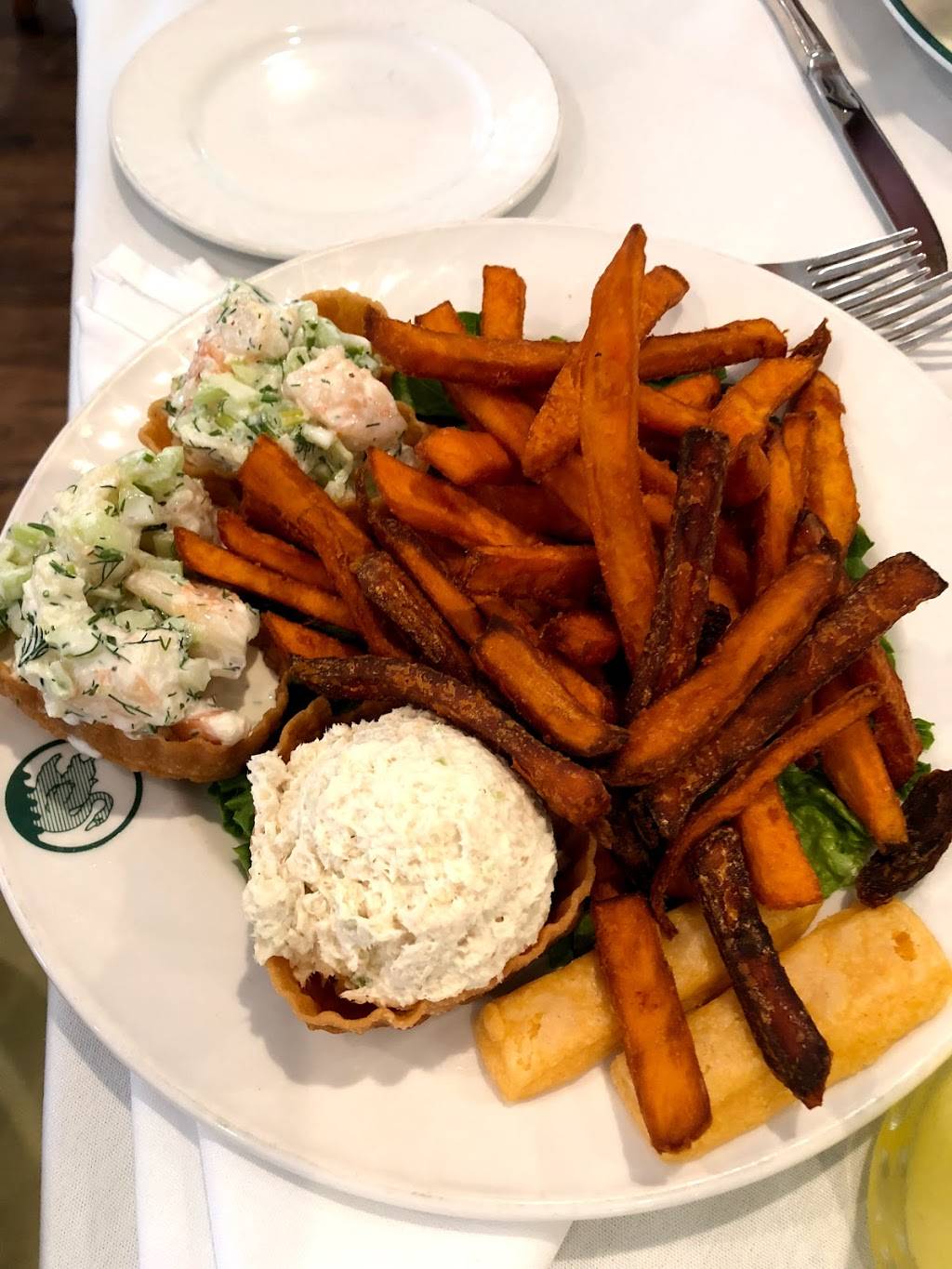 Swan Coach House | restaurant | 3130 Slaton Dr NW, Atlanta, GA 30305, USA | 4042610636 OR +1 404-261-0636