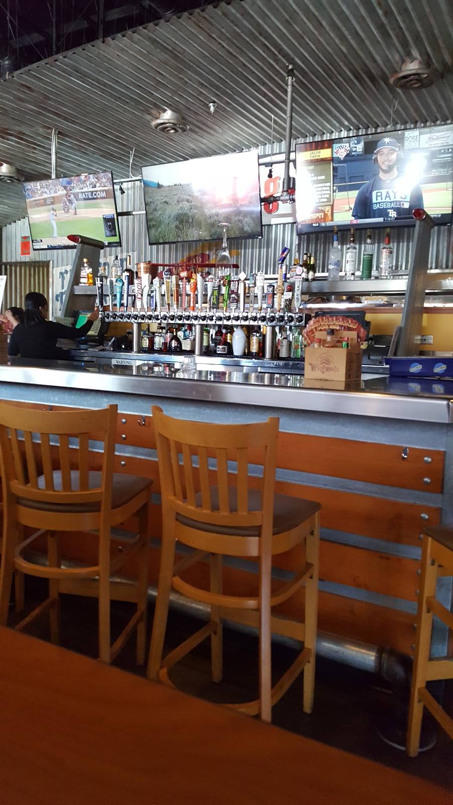 Wingnuts | restaurant | 1520 N Mountain Ave #111, Ontario, CA 91762, USA | 9093911500 OR +1 909-391-1500