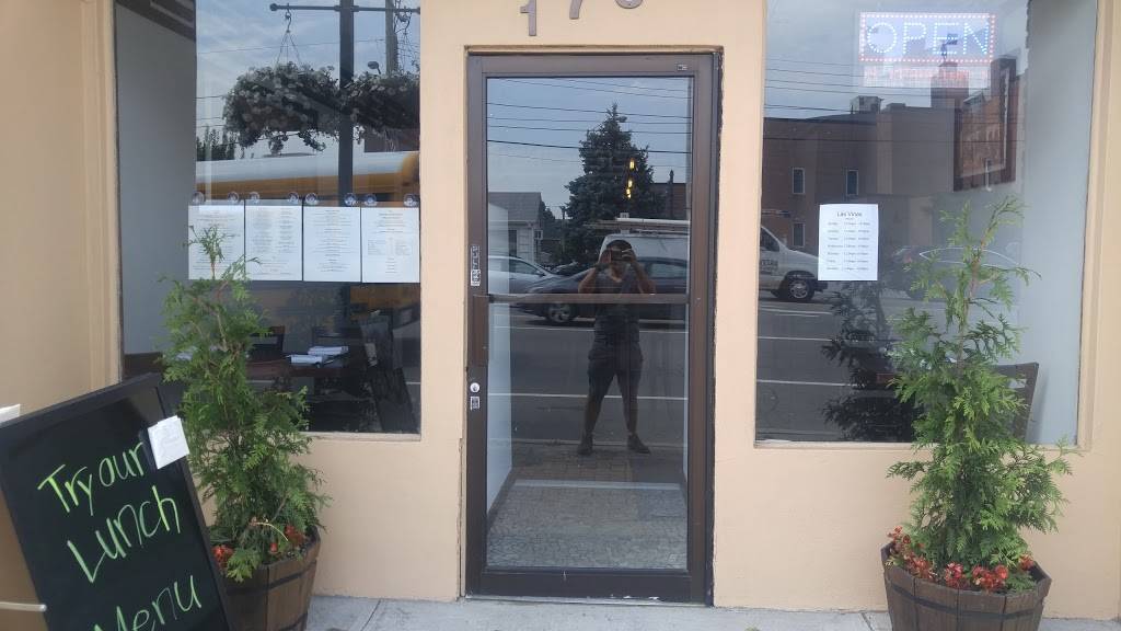 Las Vinas | restaurant | 178 Jericho Turnpike, Mineola, NY 11501, USA | 5167470194 OR +1 516-747-0194