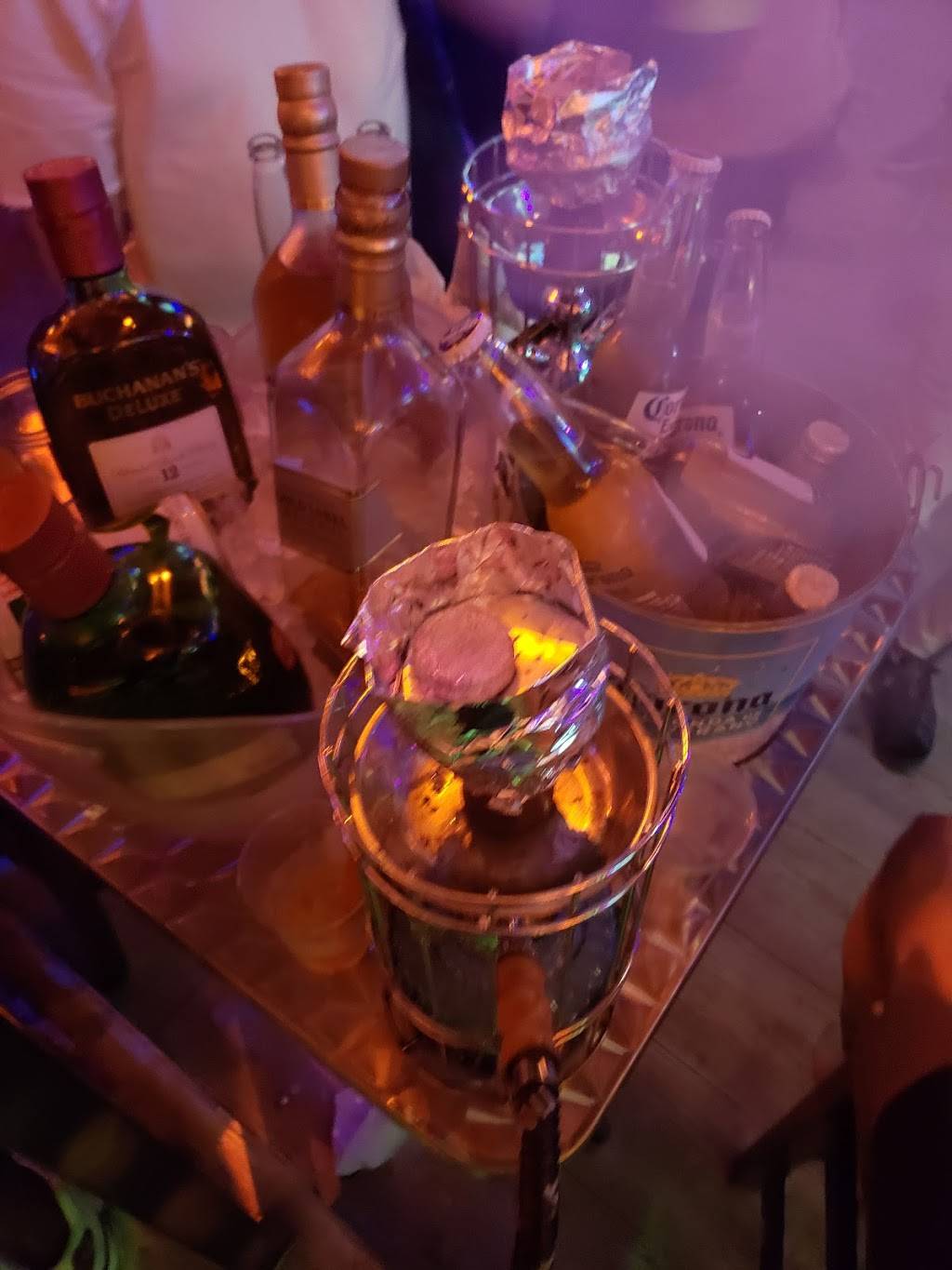 Sabana Lounge | restaurant | 1460 Westchester Ave, Bronx, NY 10472, USA | 7186207100 OR +1 718-620-7100