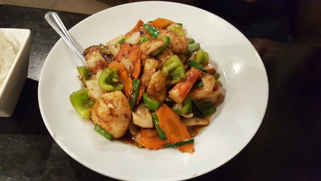 You & I Thai Cuisine | restaurant | 623 N Euclid St, Anaheim, CA 92801, USA | 7144900555 OR +1 714-490-0555