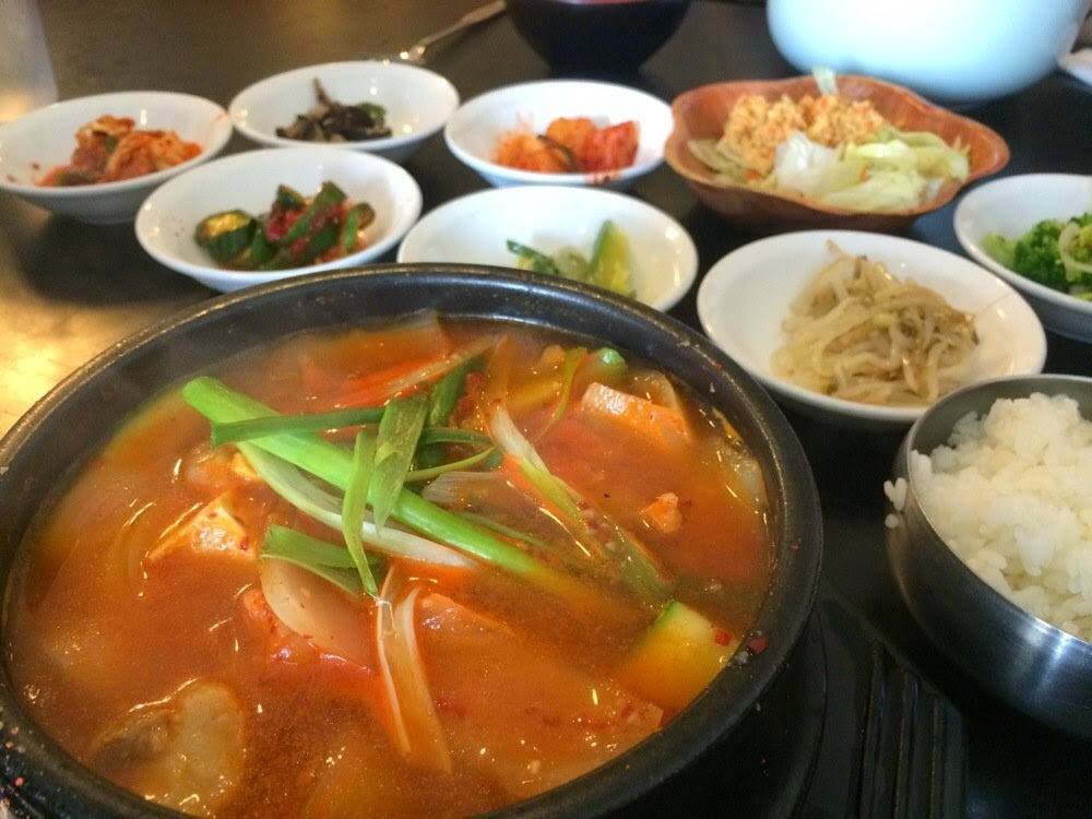 Midori Japanese Korean Restaurant | restaurant | 5628 Nolensville Pike, Nashville, TN 37211, USA | 6158311203 OR +1 615-831-1203