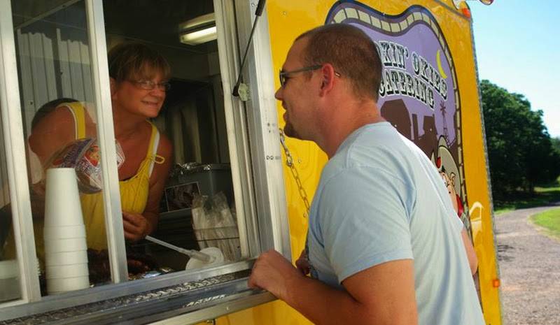 Smokin’ Okies Catering | restaurant | 9400 Case Ln, Edmond, OK 73034, USA | 4053054768 OR +1 405-305-4768