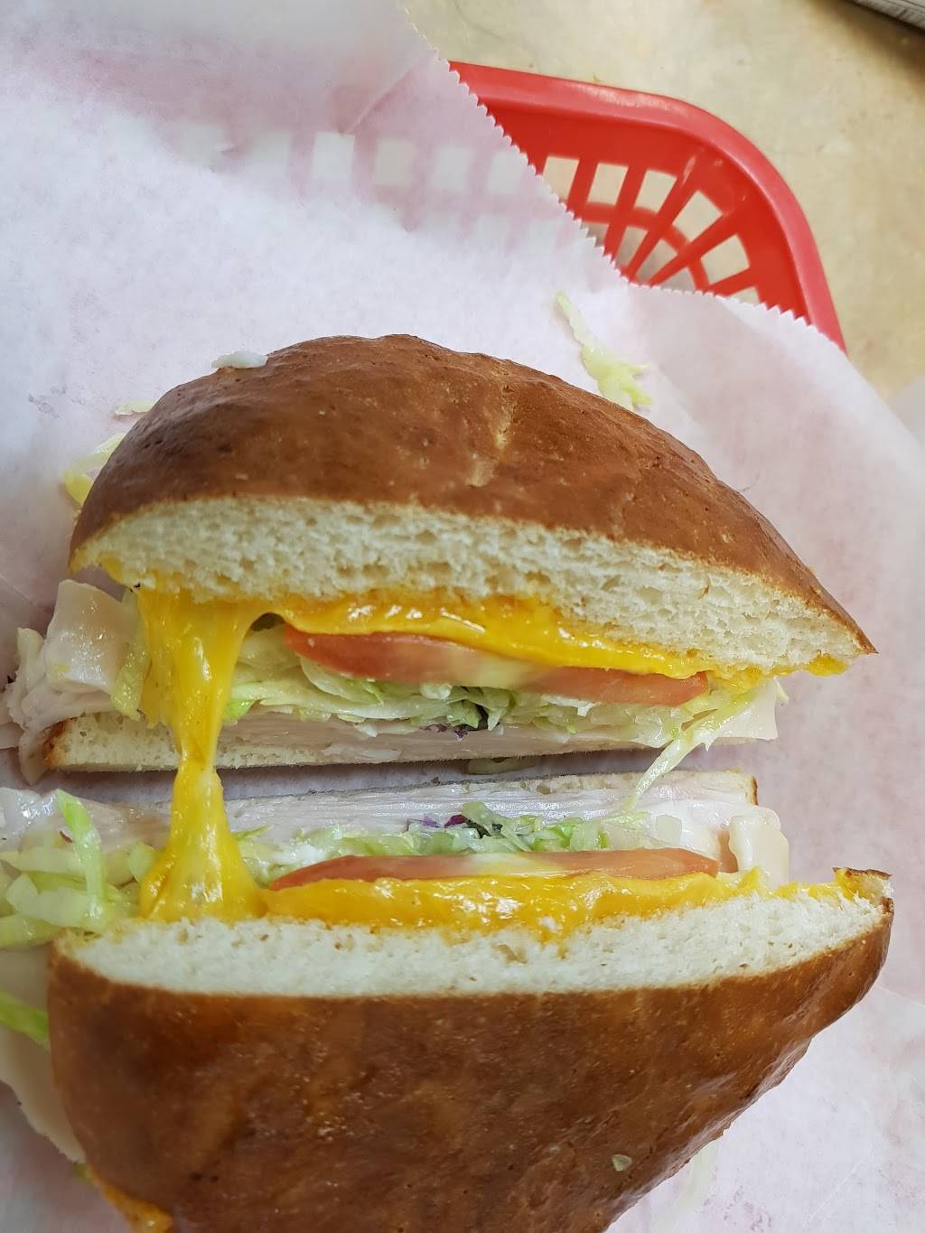 Zeros Sandwich Shop | meal takeaway | 507 Dallas St # C, Houston, TX 77002, USA | 7137399955 OR +1 713-739-9955