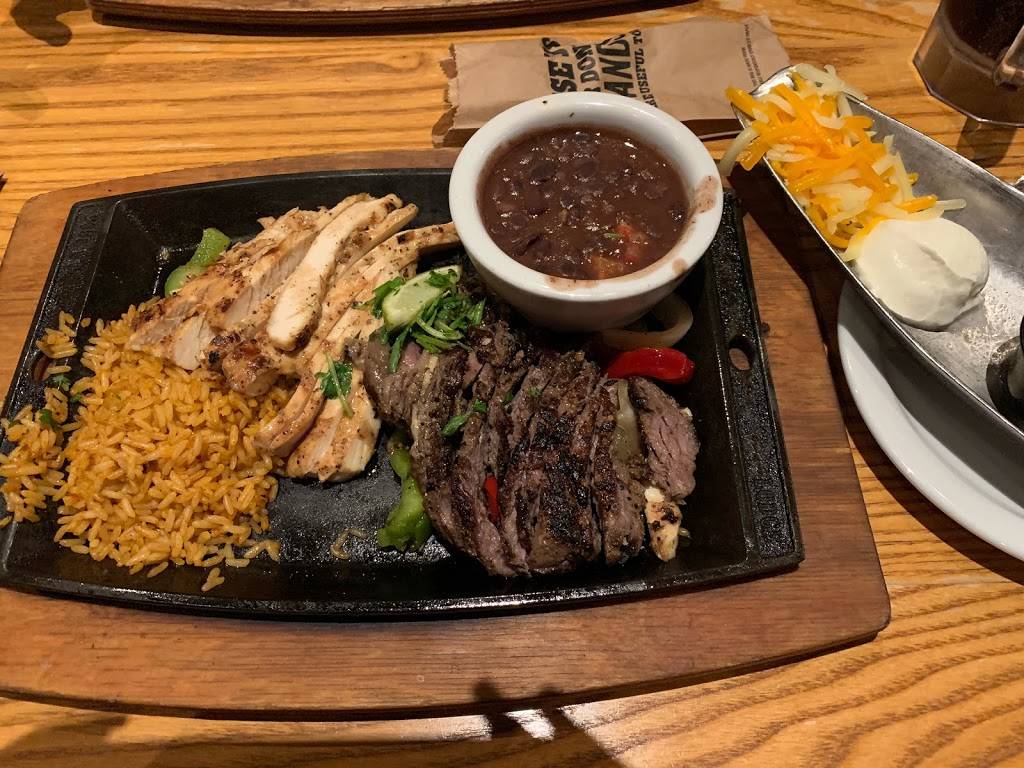 Chilis Grill & Bar | restaurant | 3349 S Congress Ave, Palm Springs, FL 33461, USA | 5614342580 OR +1 561-434-2580