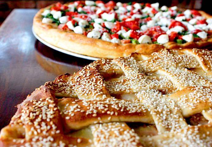 La Bella Pizza Bistro | restaurant | 194 Main St, New Paltz, NY 12561, USA | 8452552633 OR +1 845-255-2633