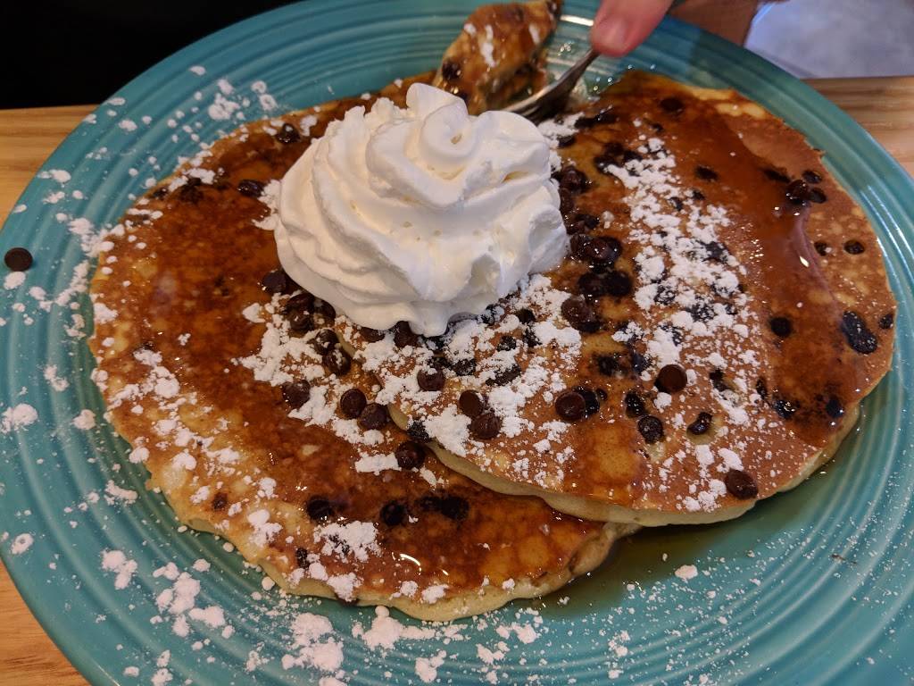 J Christophers East Lake | restaurant | 2100 Roswell Rd STE 2116, Marietta, GA 30062, USA | 7706272499 OR +1 770-627-2499