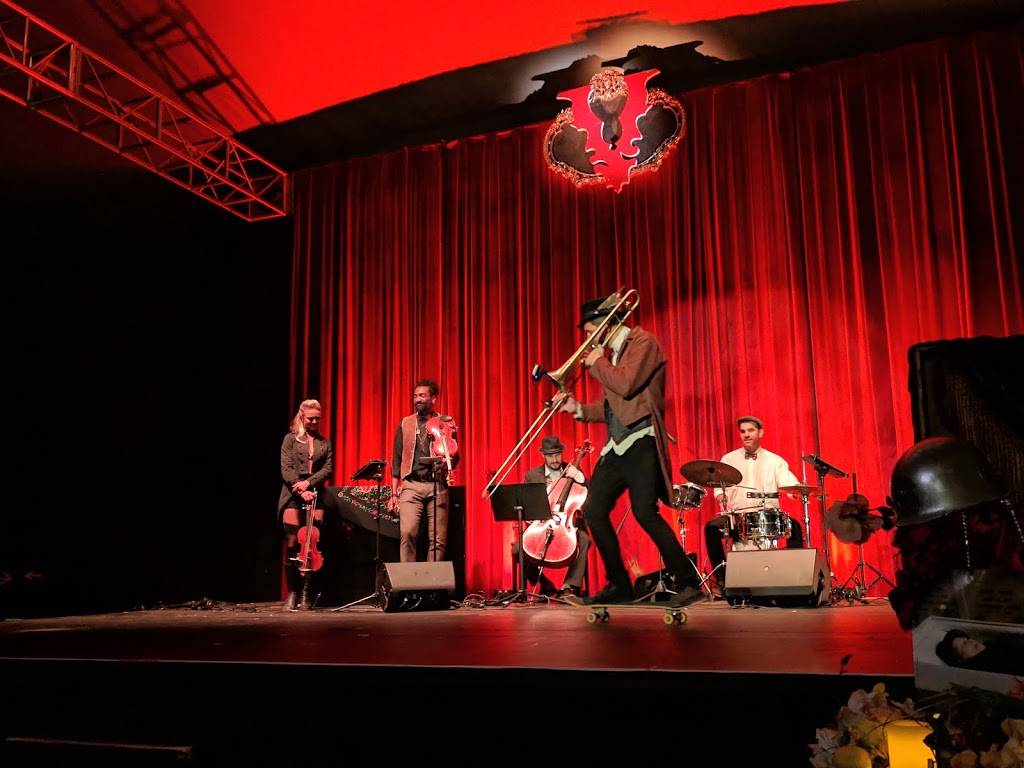 The Soiled Dove | restaurant | 1911 Telegraph Ave, Oakland, CA 94612, USA | 4152941591 OR +1 415-294-1591