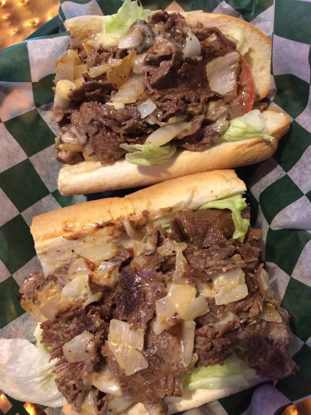 Maggie Mays Campus Pub | restaurant | 951 E 14th St, Chester, PA 19013, USA | 6104900104 OR +1 610-490-0104