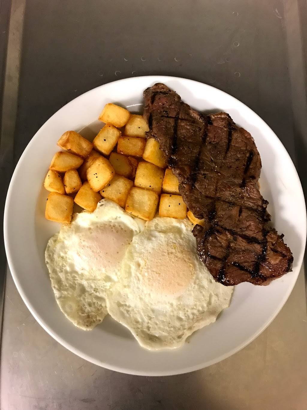 Ozwelds | restaurant | 1440 Plank Rd, Sarnia, ON N7W 1A7, Canada | 5193399999 OR +1 519-339-9999