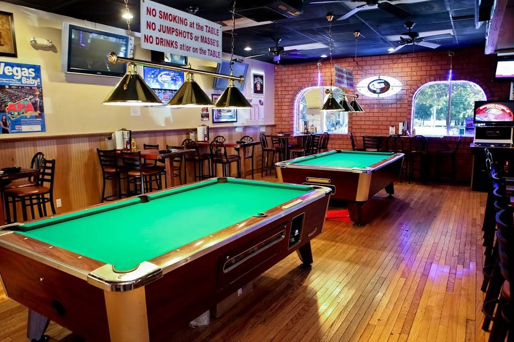 Uncle Micks | night club | 6671 W Indiantown Rd #61, Jupiter, FL 33458, USA | 5617438330 OR +1 561-743-8330