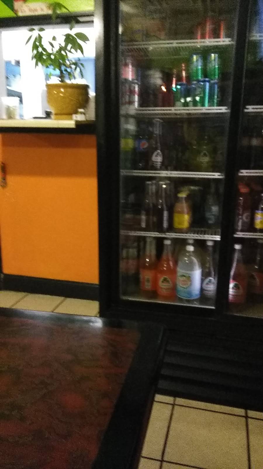 Cracker Barrel Deli | restaurant | 180 Main St, Staten Island, NY 10307, USA | 7189481758 OR +1 718-948-1758