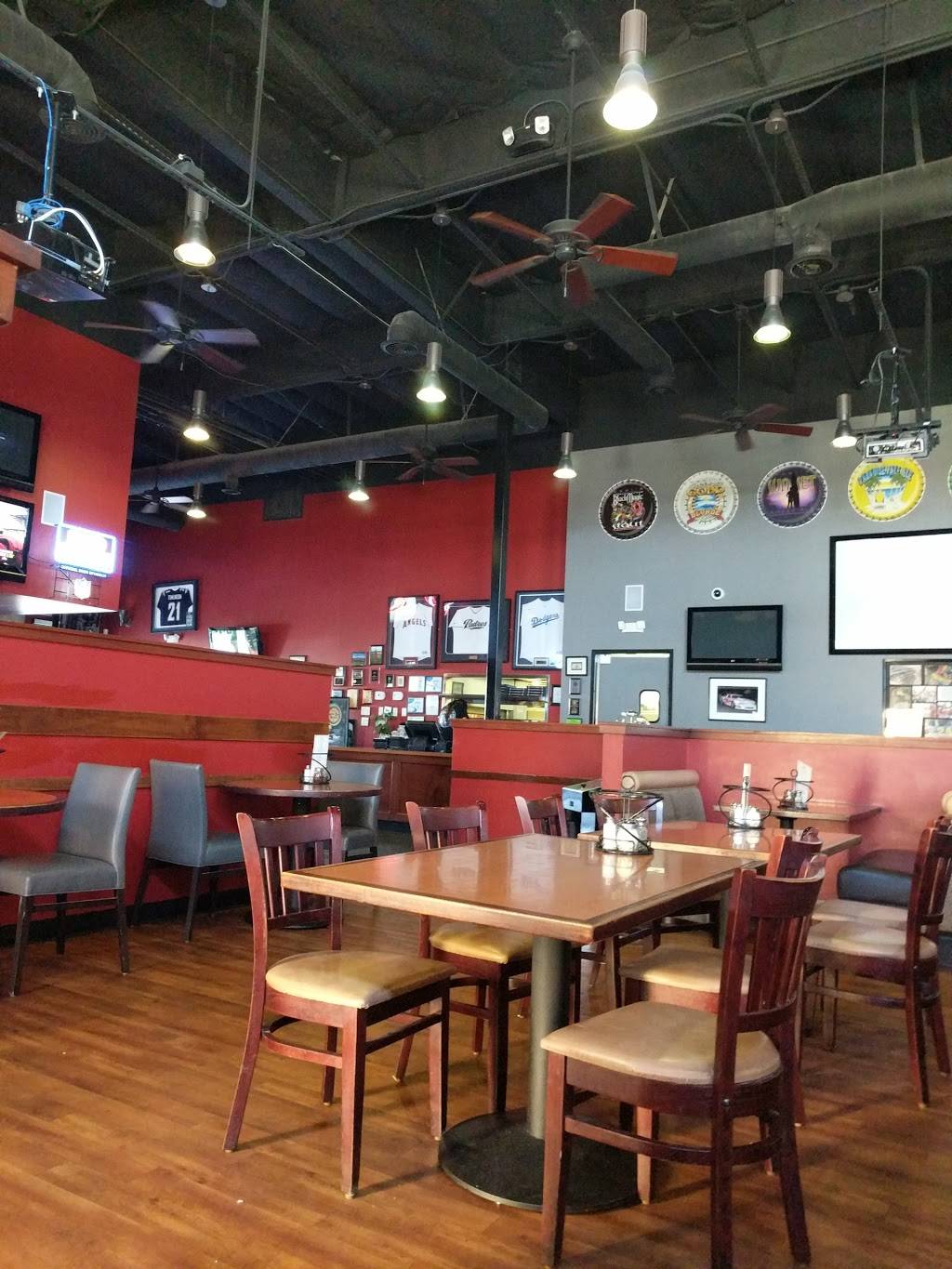 Oggis Pizza & Brewing Co | restaurant | bldg d, 19201 Bear Valley Rd bldg d, Apple Valley, CA 92308, USA | 7602408977 OR +1 760-240-8977