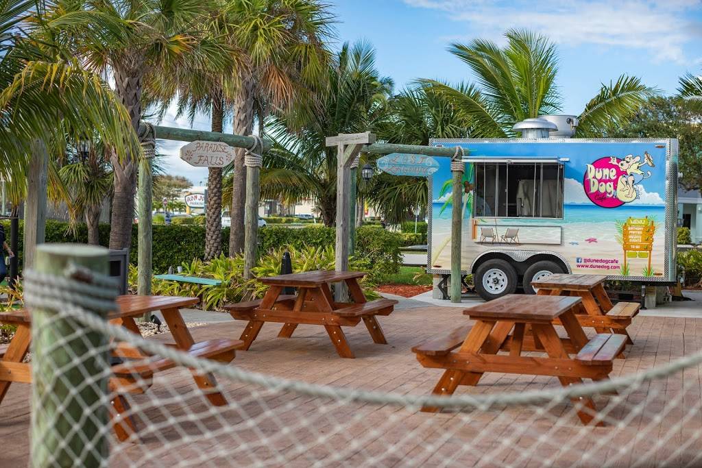 Dune Dog | restaurant | 3811 N Atlantic Ave, Cocoa Beach, FL 32931, USA | 3216130701 OR +1 321-613-0701