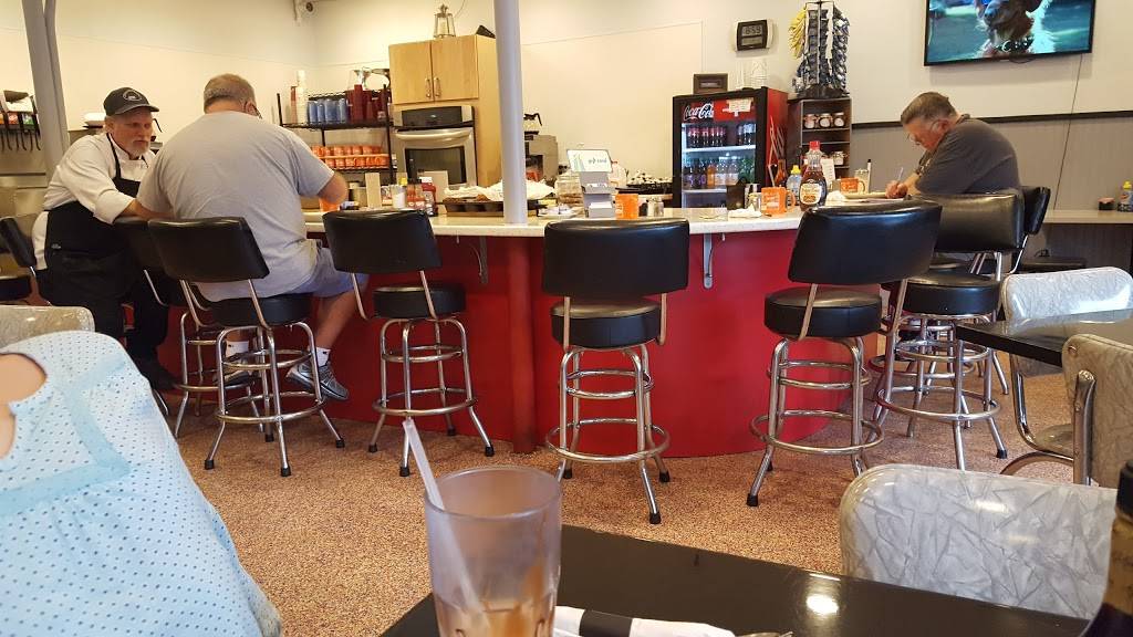 55 Beach Street Cafe | restaurant | 55 Beach St, Westerly, RI 02891, USA | 4015965515 OR +1 401-596-5515