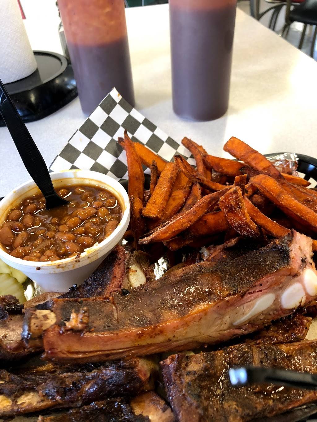 The Filling Station | restaurant | 333 SE Douglas St, Lees Summit, MO 64063, USA | 8163470794 OR +1 816-347-0794