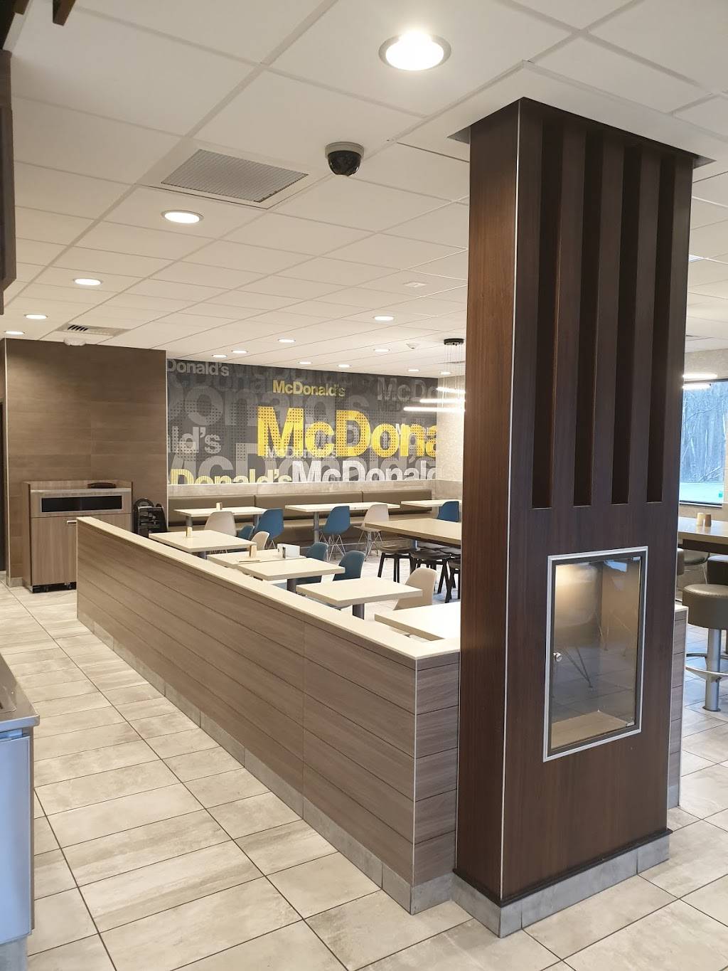 McDonalds | cafe | 1915 Andover St, Tewksbury, MA 01876, USA | 9788583458 OR +1 978-858-3458