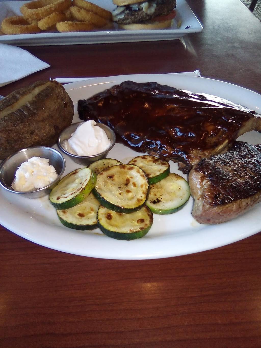 Ruby Tuesday | restaurant | 2650 MacDade Boulevard, Holmes, PA 19043, USA | 6105833791 OR +1 610-583-3791