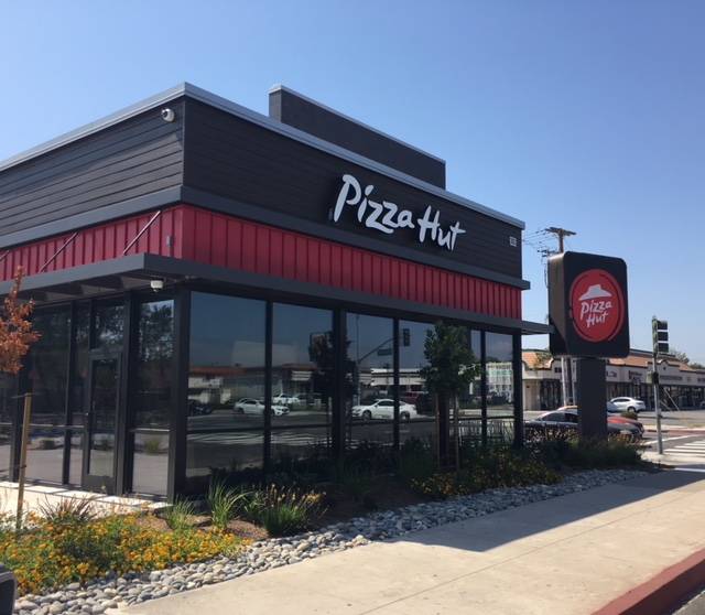 Pizza Hut | restaurant | 301 S Magnolia Ave, Anaheim, CA 92804, USA | 7147613613 OR +1 714-761-3613