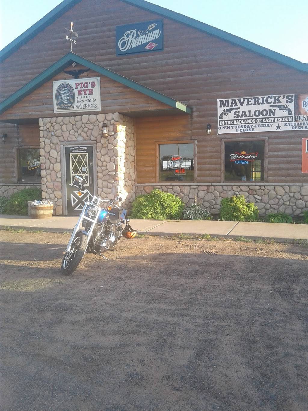Maverick’s Saloon | restaurant | 29410 Beroun Crossing Rd, Pine City, MN 55063, USA | 3206296299 OR +1 320-629-6299
