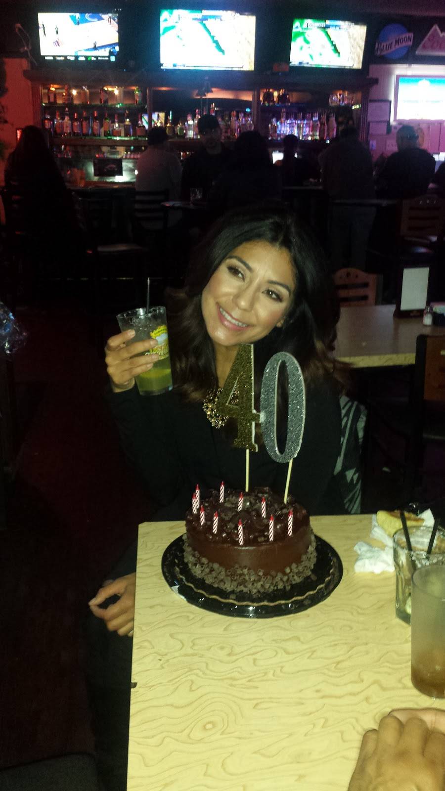 Yukons Tavern & Grill | restaurant | 2731 W Clinton Ave, Fresno, CA 93705, USA | 5594369740 OR +1 559-436-9740